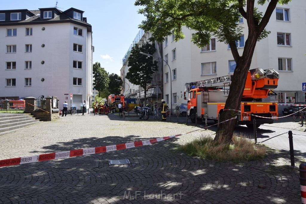 Explo Feuer 2 Koeln Kalk Hoefestr P008.JPG - Miklos Laubert